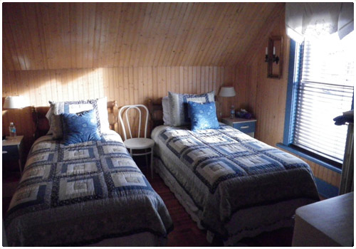 Inside view of cottage for the accommodation of the client at Destination Le Mirage Outfitter
