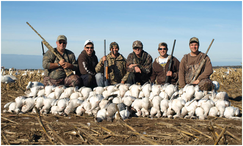 Group of hunters by the end of the day, a good hunt at Migratory Bird in the Victoriaville area!